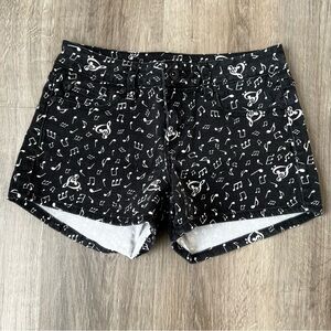 Lovesick (Hot Topic) Music Note Shorts - size 5